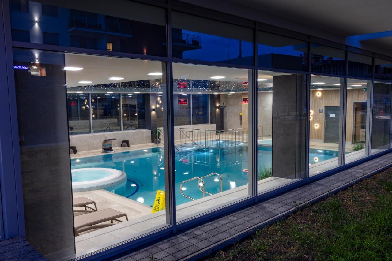 Apartament 7M Z Basenem W Jednym Budynku Klifowa Rewal Bon Turystyczny !!! Free Private Parking Luaran gambar