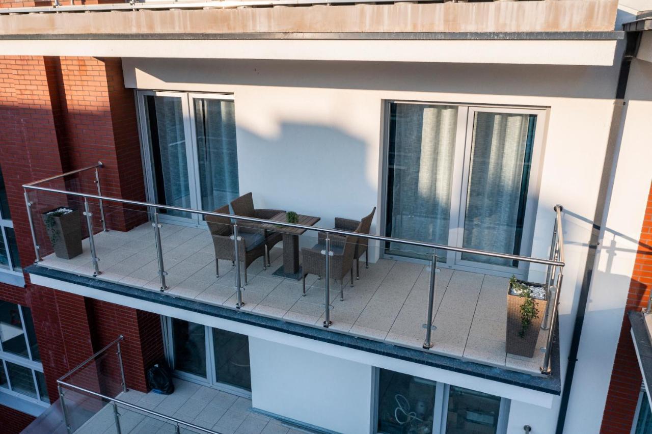 Apartament 7M Z Basenem W Jednym Budynku Klifowa Rewal Bon Turystyczny !!! Free Private Parking Luaran gambar