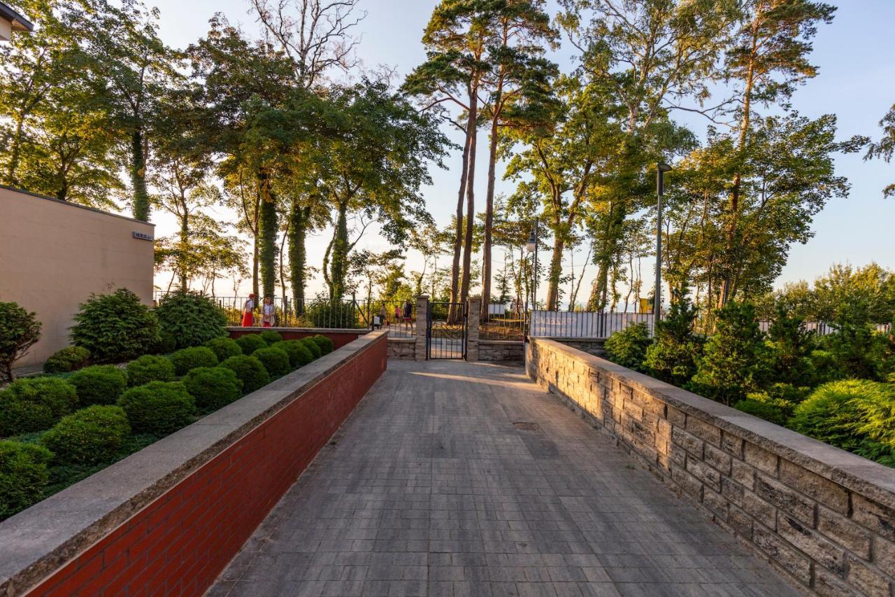 Apartament 7M Z Basenem W Jednym Budynku Klifowa Rewal Bon Turystyczny !!! Free Private Parking Luaran gambar
