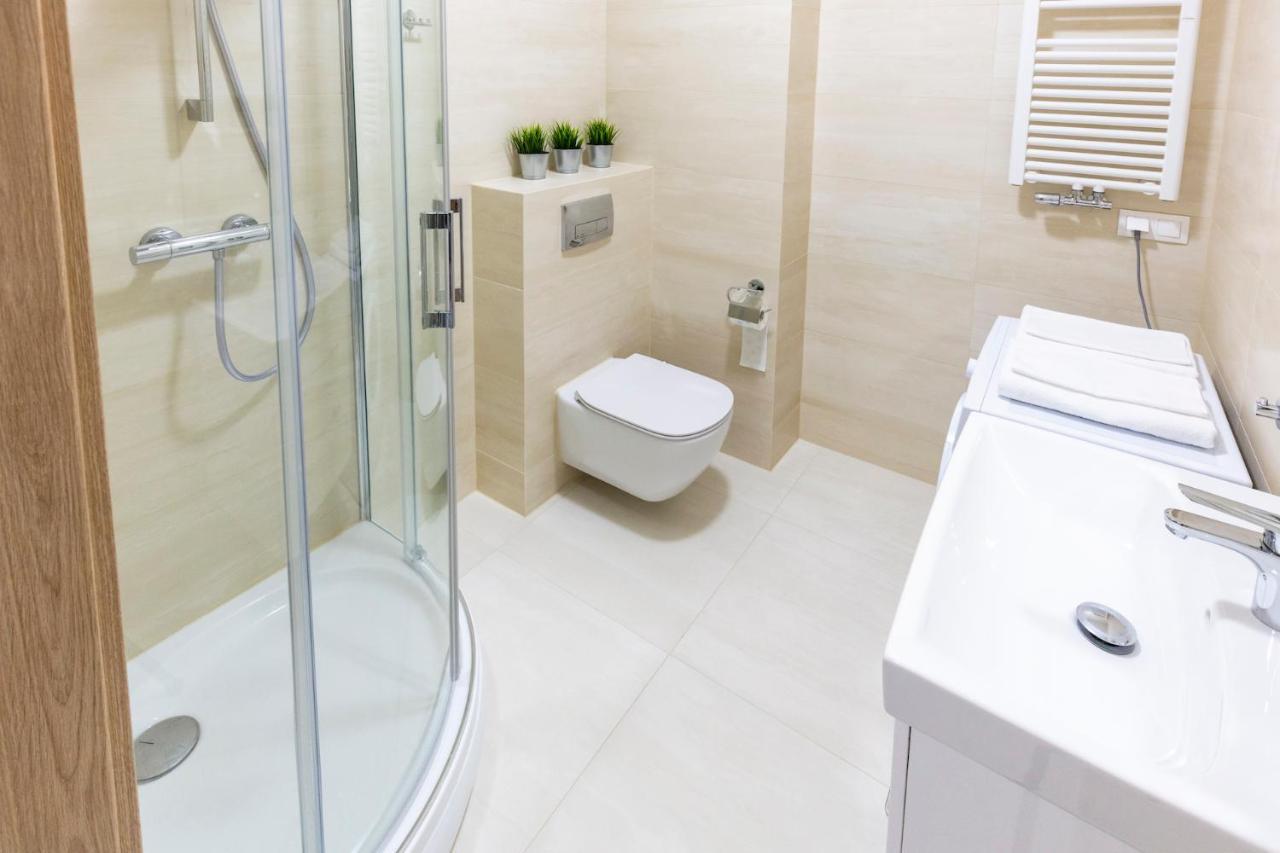 Apartament 7M Z Basenem W Jednym Budynku Klifowa Rewal Bon Turystyczny !!! Free Private Parking Luaran gambar